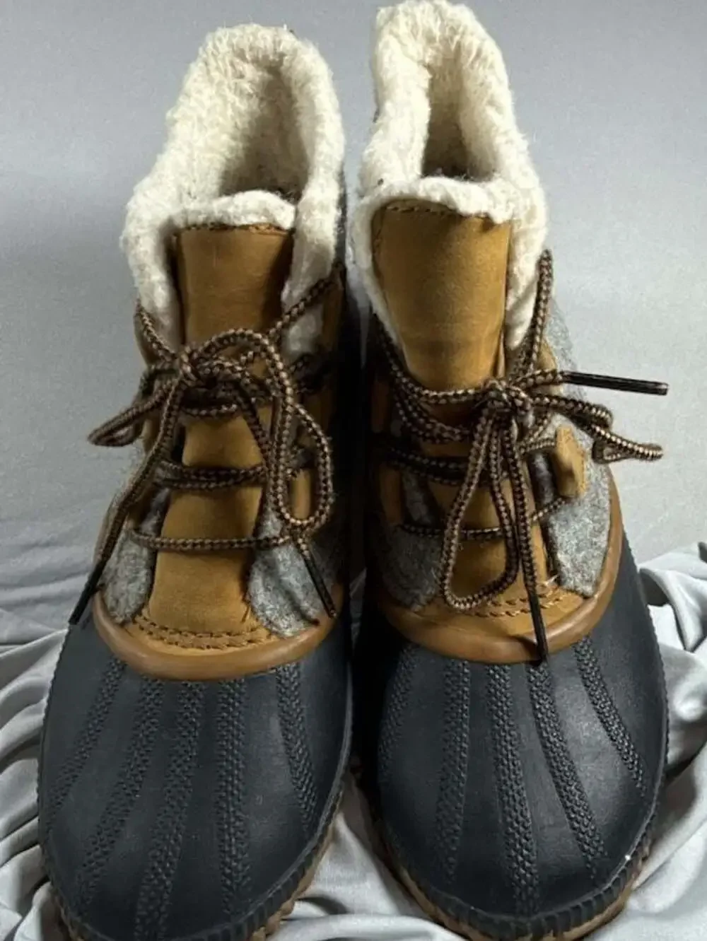 Sorel Women's Out 'N About Plus Felt Waterproof Duck Boots Gray Brown Size 9 NL3